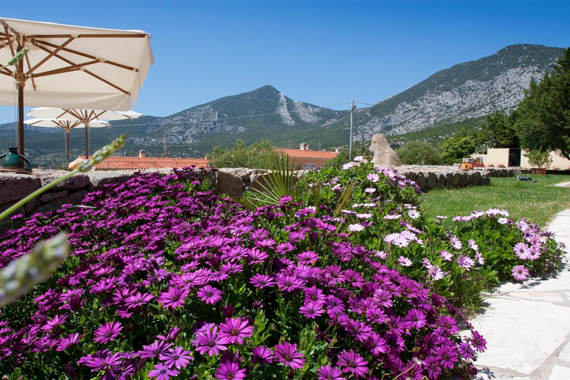 Gustui Maris Hotel Cala Gonone