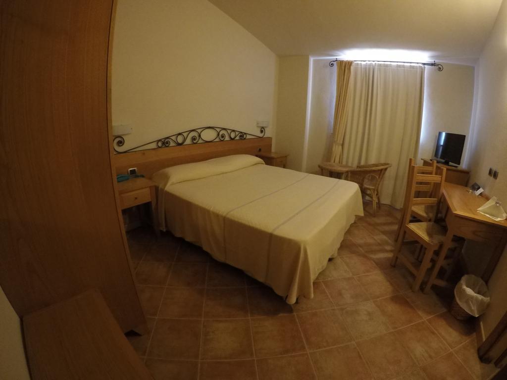 Hotel Gustui Maris 4*