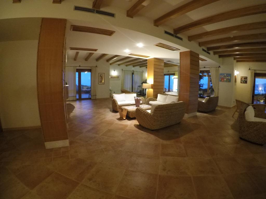 Gustui Maris Hotel 4*