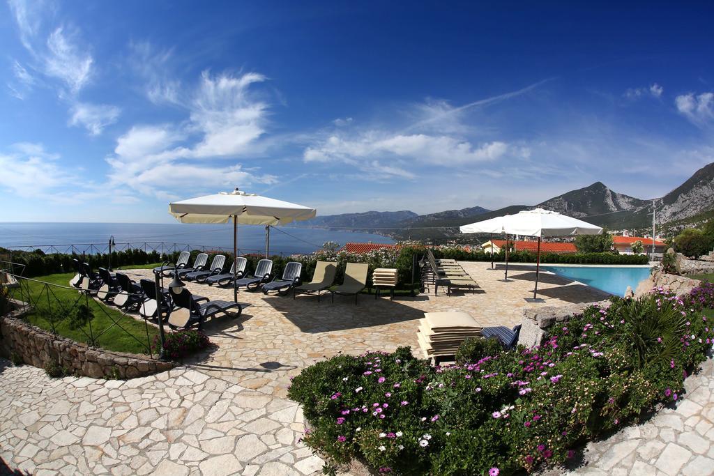 Gustui Maris Cala Gonone