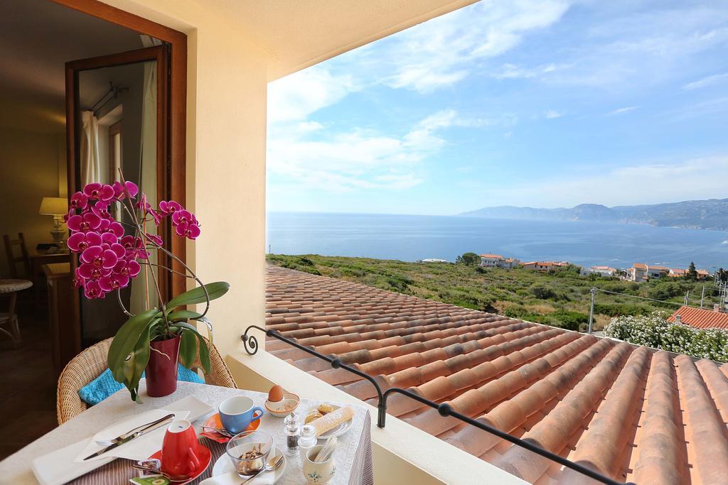 Gustui Maris Cala Gonone