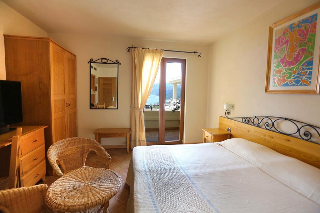 Gustui Maris Hotel